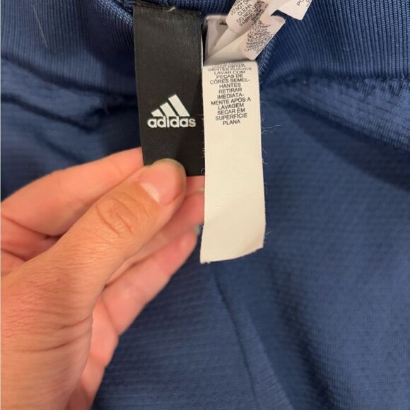 Adidas joggers. Size medium. - Picture 4 of 4